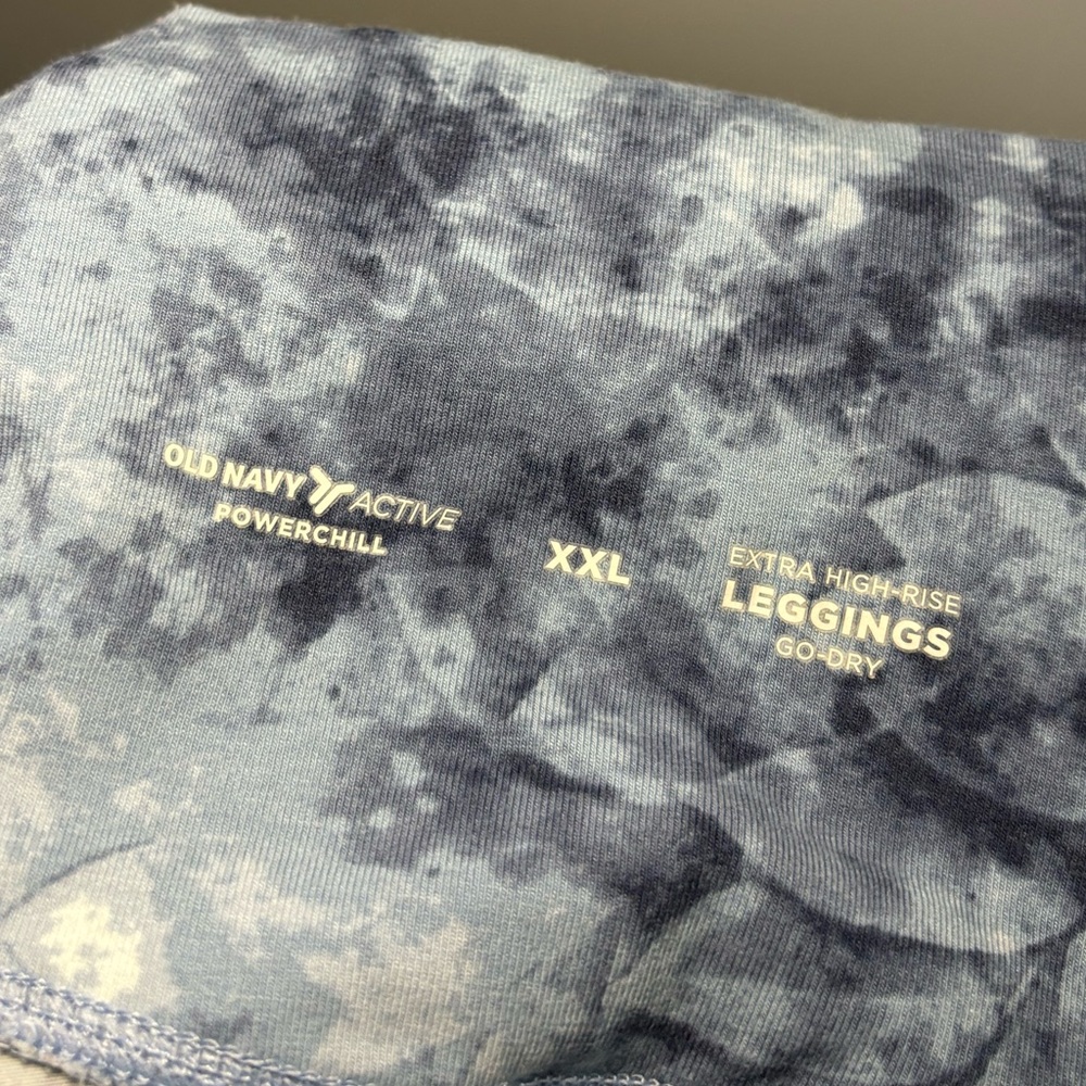 Old Navy Powerchill Extra High-Rise Leggings - Picture 7 of 7